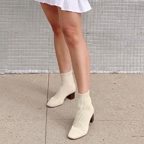 Everlane Glove Boot Reknit - Picture 2 of 16